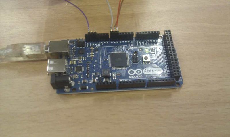 File:ArduinoBoard 20111120sm.jpg