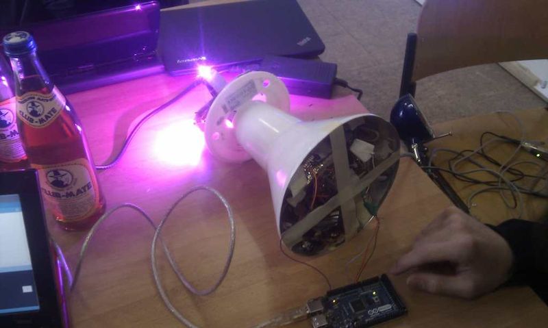 File:Arduino LampeBrennt 20111120sm.jpg