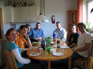 ET06 Abendessen1 S.jpg